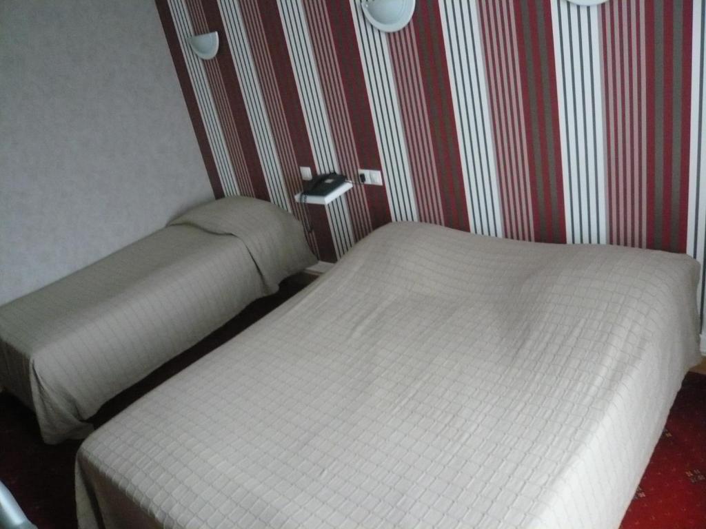 Hotel - Restaurant Saint Jacques Blois Phòng bức ảnh