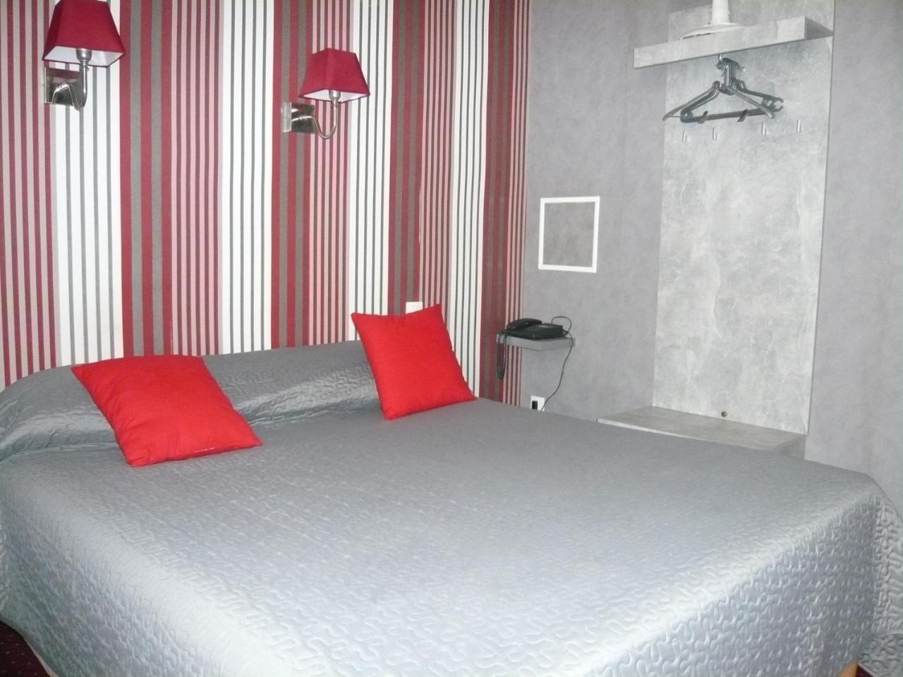 Hotel - Restaurant Saint Jacques Blois Ngoại thất bức ảnh