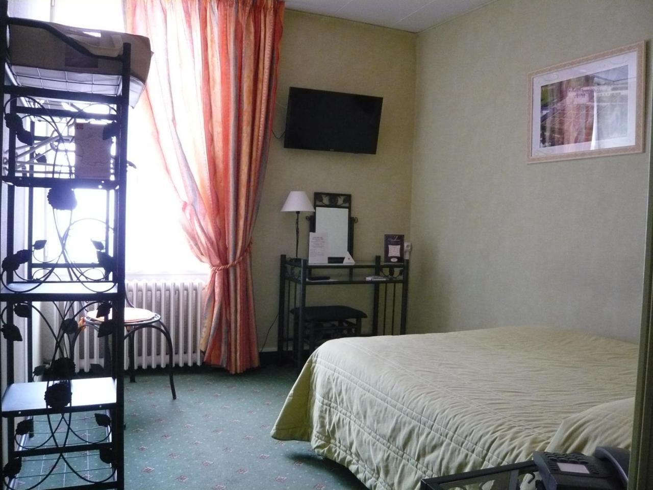 Hotel - Restaurant Saint Jacques Blois Ngoại thất bức ảnh