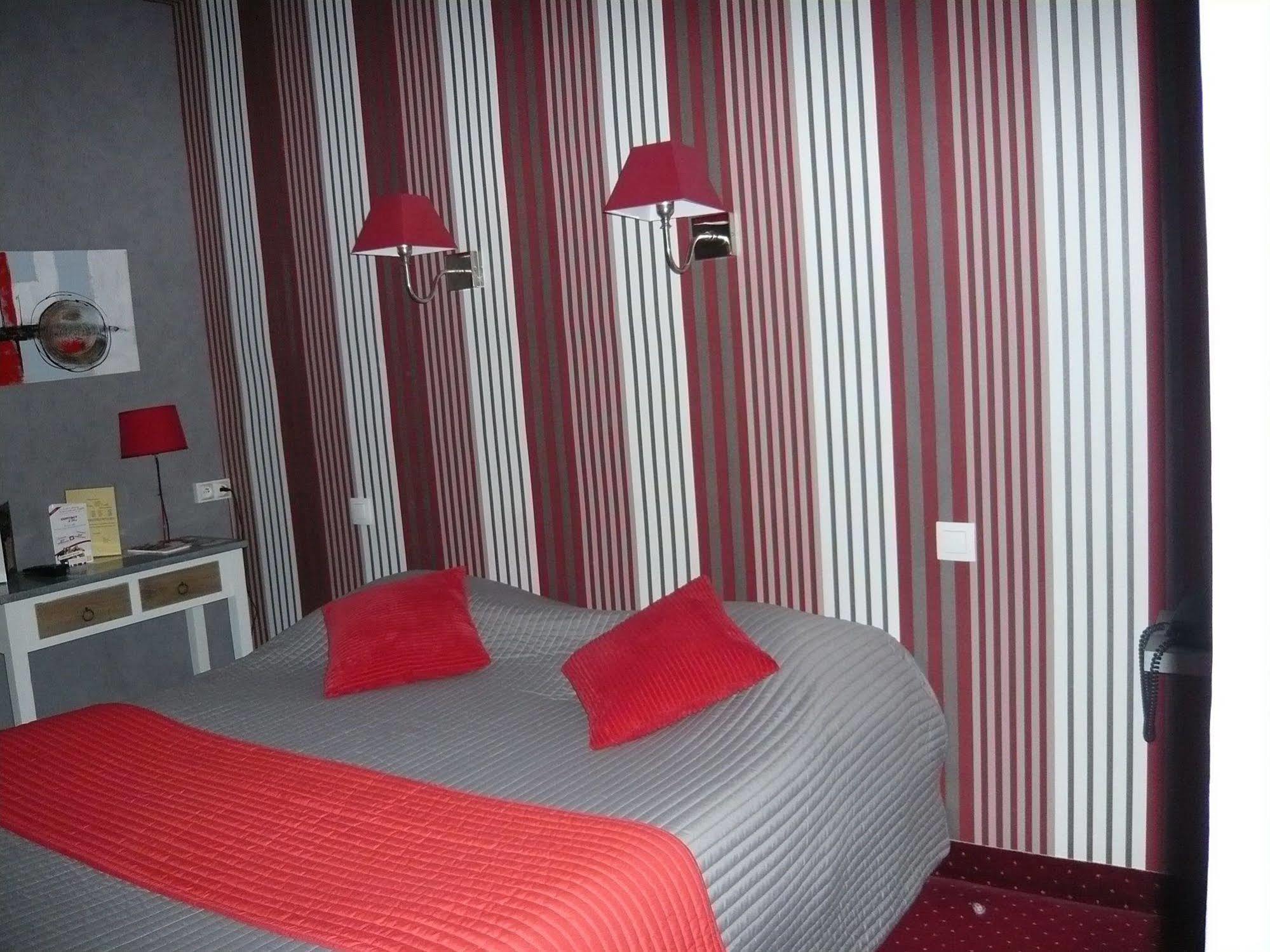 Hotel - Restaurant Saint Jacques Blois Ngoại thất bức ảnh