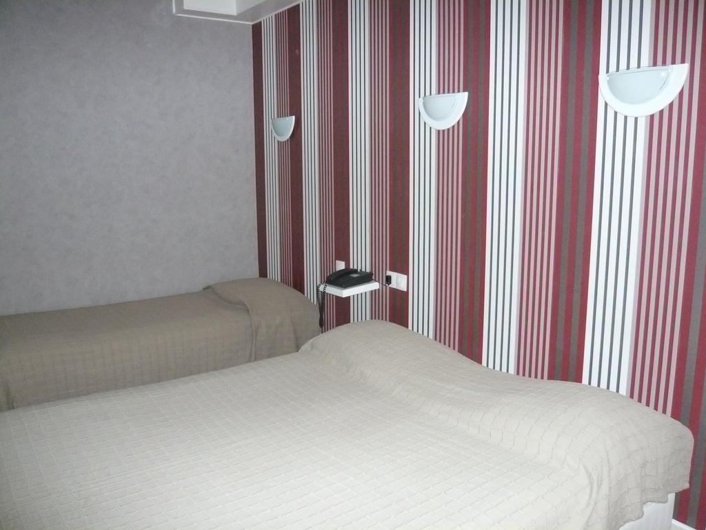 Hotel - Restaurant Saint Jacques Blois Ngoại thất bức ảnh